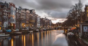 Amsterdam yeni vergi