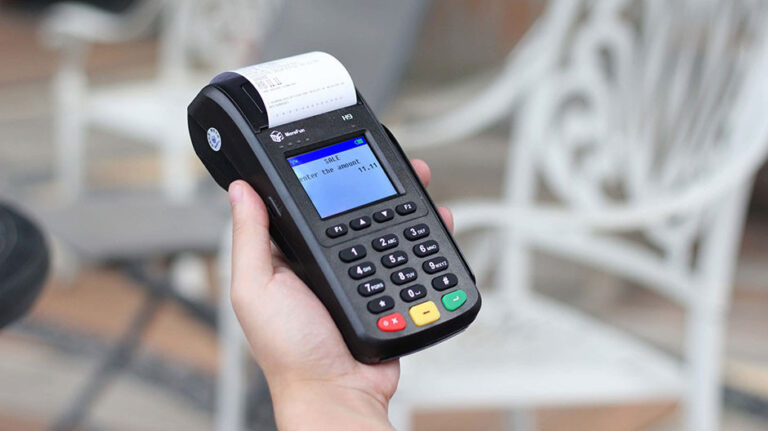 nağdsız əməliyyatlar