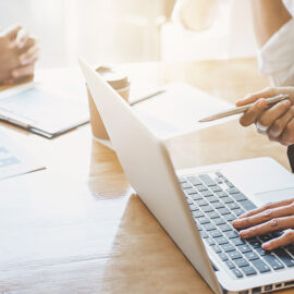 bazar mülkiyyətçiləri